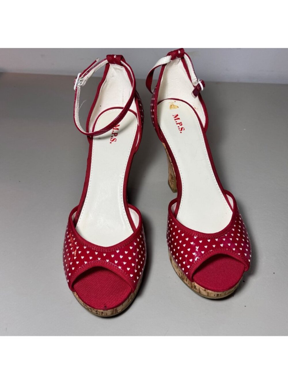 Heart N Sole Red White Heart Print Cork Wedge Sandals Peep Toe - Picture 3 of 10